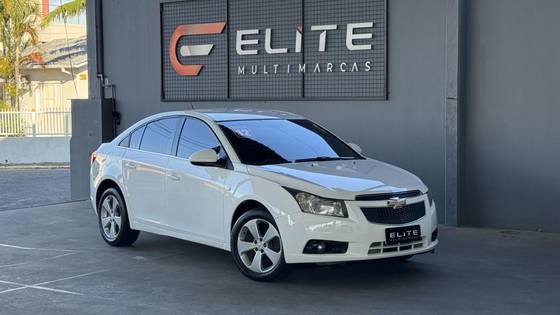 CHEVROLET CRUZE 1.8 LT 16V FLEX 4P AUTOMÁTICO CHEVROLET CRUZE 1.8 LT 16V FLEX 4P AUTOMÁTICO